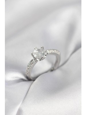 Prativas Tek Taş Model Zirkon Taşlı Gümüş Renk Kadın Yüzük - PRT3500EB10472