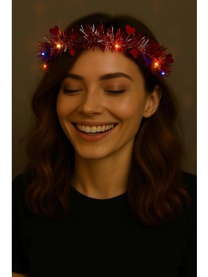 Aesco Kalp Püsküllü Gece Parıltısı 3 Modlu LED39LI Işıklı Taç Kırmızı Renk - Lisinya