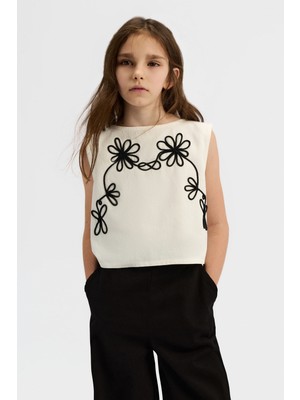 Nk Kız Çocuk Alina Kolsuz Bluz 8-14 Yaş Ekru-Siyah