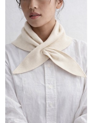 Bahels Viral Krem Geçmeli Boyunluk Şal Atkı