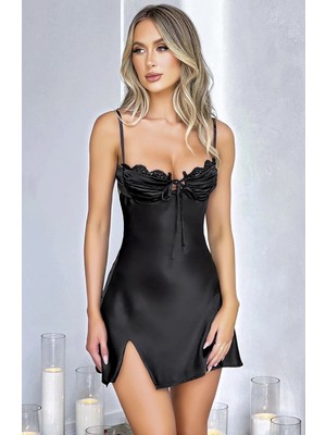 Beruflic Özel Tasarım Yırtmaçlı Ince Askılı Dantel Işlemeli Siyah Mini Saten Gecelik