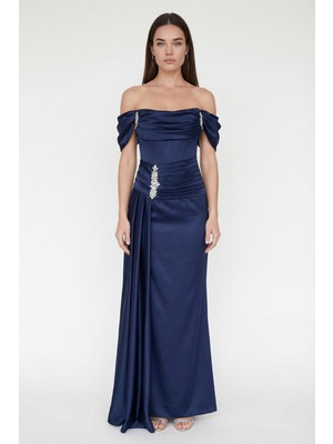 Lafaba Kadın Lacivert Dar Kalıp Kayık Yaka Taşlı Uzun Abiye Elbise