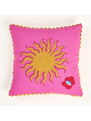 Zsa Zsa Zsu Hansı Dijital Baskılı Nakışlı Pamuk Dolgulu Kırlent 50x50 Cm Kırmızı - Pembe