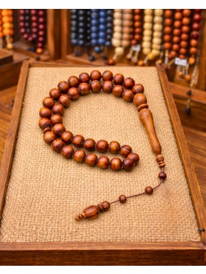 Sufi Tesbih Esans Ve Hediyelik 12 mm Orijinal Gül Ağacı Tesbih – Doğal Ahşap El Yapımı Büyük Boy Erkek Tesbih – Kokusunu Veren Hakiki Gül Ağacı Tespih