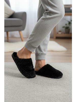 Gezer Yumuşak Iç Tabanlı Siyah ve Simli Kadın Terlik Kapalı Düz Tabanlı-Ev Içi Kaymaz Tabanlı Ev Terliği