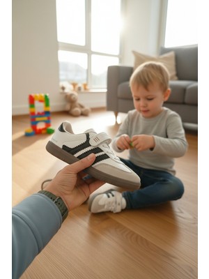 Enoch Klasik Üç Şerit Detaylı Samba Çocuk Spor Ayakkabı Cırtlı