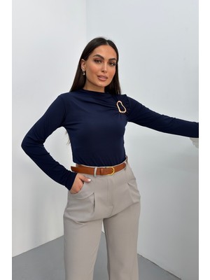 Spirituel Kadın Bluz Gold Toka Detaylı Büzgülü Uzun Kollu Sandy Kumaş Likralı Şık Bluz