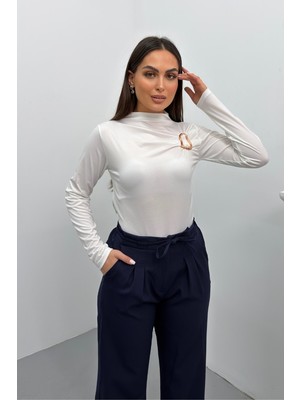 Spirituel Kadın Bluz Gold Toka Detaylı Büzgülü Uzun Kollu Sandy Kumaş Likralı Şık Bluz