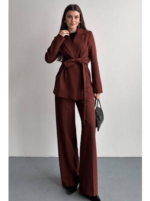 AKD Atelier Kadın Ceket Pantolon Takım Beli Bağlama Detaylı Blazer Ceket Bol Paça Pantolon Takım Elbise