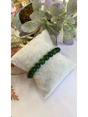 Doğal Yeşim Taşı Bileklik 8mm – Sakinlik ve Şıklığın Doğal Hali