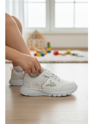 Enoch "nr3" Yazılı ve Çift Kanat Logo Detaylı Çocuk Spor Ayakkabı