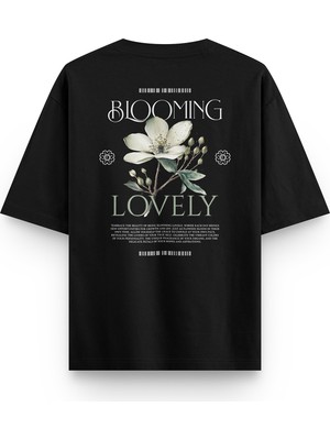Overoz Blooming Lovely Çiçek Sırt Baskılı Yarı Oversize Siyah Tshirt 1362