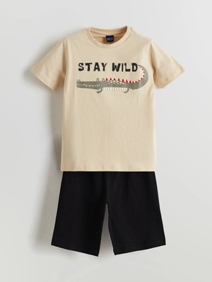 Lc Waikiki Yeni Sezon Bisiklet Yaka Erkek Çocuk Şortlu Pijama Takımı