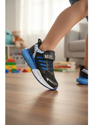 Enoch Ortopedik Üç Şerit Detaylı ve Desenli Çocuk Spor Ayakkabı