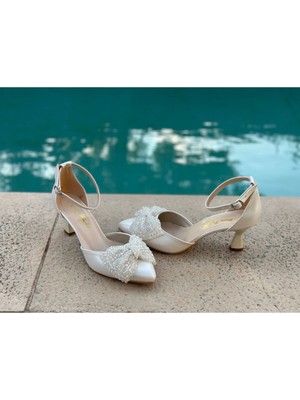 İlkinin Pabuçları Fiyonk Detaylı Taşlı Boncuklu Kadın Abiye Ayakkabı, Ekru Sedef 7cm Kadeh Topuklu Gelin Ayakkabısı