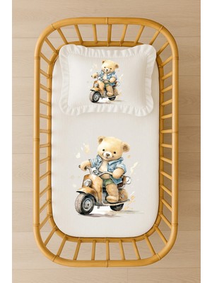Moda Lime Isimli Bebek Nevresim Takımı 70X120 – Scooter Sürüşlü Ayıcık Tasarım Fırfırlı Dolgulu Yastıklı