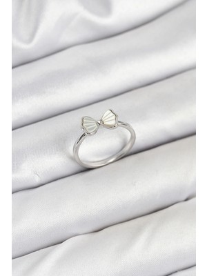 İsmiyle Al Pirinç Gümüş Renk Fiyonk Model Kadın Yüzük