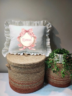 Moda Lime Isme Özel Baskılı Fırfırlı Bebek Dolgulu Yastık  (Takı Yastığı Olarakta Kullanılabilir)