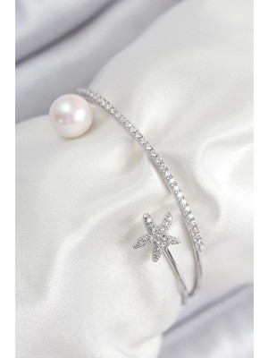 İsmiyle Al Pirinç Zirkon Taşlı Yıldız ve Inci Model Gümüş Renk Kadın Bileklik