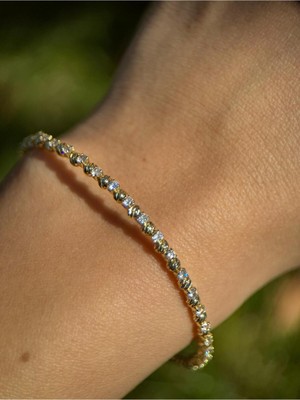 Luseda Gold Renk Dorikalı Zarif Taşlı Ayarlanabilir Çelik Bileklik