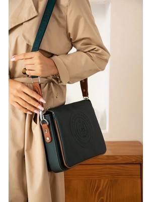 Just Polo  Kadın Yeni Sezon Lakos Omuz Çantası Ebat : 21 x 28 cm