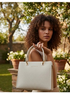 Just Polo  Kadın Orijinal Lüks El ve Omuz Çantası Minimal & Prestij Tasarım Ebat: 25 x 21 cm