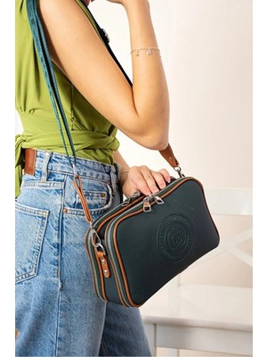 Just Polo  Kadın Ayarlanabilir Askılı Su Geçirmez Lüks Omuz Çantası Shoulder Bag Ebat: 16 x 26 cm