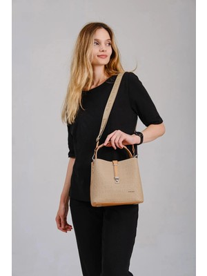 Just Polo  Kadın Orijinal Just Polo Vizon Taba 3 Gözlü Su Geçirmez Çapraz ve Omuz Çantası 22 x 20 cm