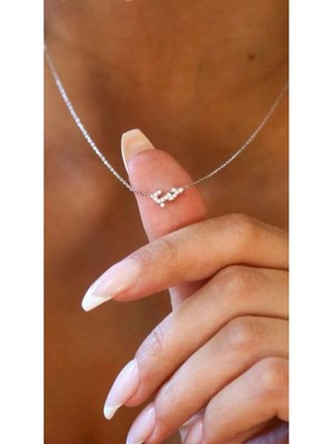 Wind Silver 925 Ayar Gümüş Arapça Aşk Kolye Zirkon Taşlı Zerafet Temalı Kadın Aksesuarı