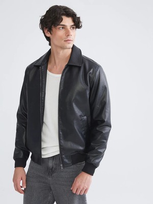 LC Waikiki Siyah Standart Kalıp Gömlek Yaka Erkek Deri Görünümlü Mont