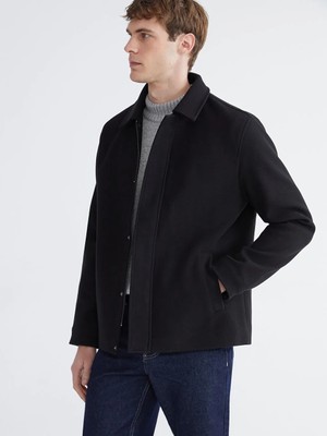 LC Waikiki Siyah Standart Kalıp Gömlek Yaka Erkek Kaşe Mont