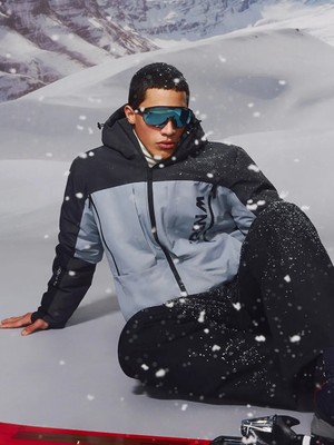 LC Waikiki Gri Standart Kalıp Kapüşonlu Erkek Kayak Montu