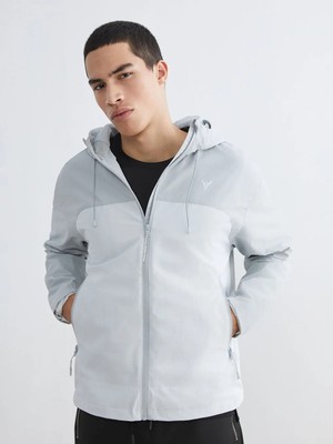 LC Waikiki Gri Rahat Kalıp Kapüşonlu Erkek Mont