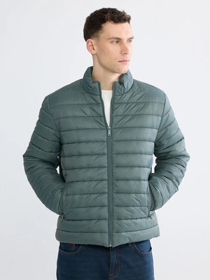 LC Waikiki Yeşil Standart Kalıp Dik Yaka Erkek Şişme Mont