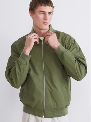 LC Waikiki Yeşil Standart Kalıp Dik Yaka Erkek Mont