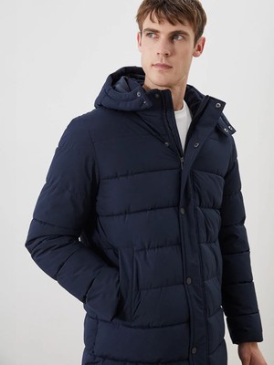 LC Waikiki Lacivert Standart Kalıp Kapüşonlu Erkek Şişme Mont