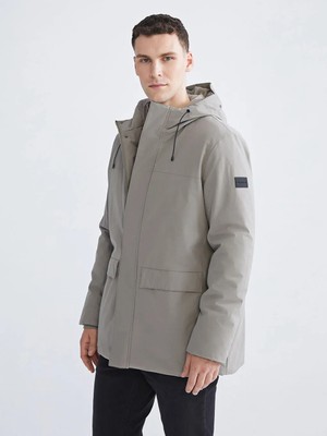 LC Waikiki Yeşil Standart Kalıp Kapüşonlu Erkek Mont