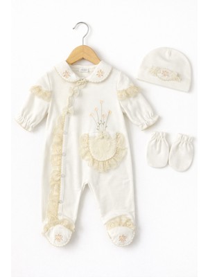 Kardeşler Bebe Dantelli Çiçek Nakışlı Kız Bebek Tulum Bere Eldiven Seti