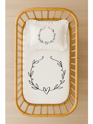 Moda Lime Minimal Kalp ve Yaprak Çelenk Desenli Bebek Nevresim Takımı Akfil – Içi Dolgulu Fırfırlı