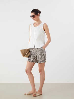 Lc Waikiki Yeni Sezon Beli Lastikli Leopar Desenli Kadın Şort