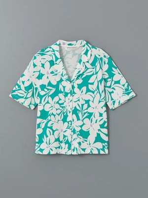 Lc Waikiki Yeni Sezon Gömlek Yaka Çiçekli Kadın Pijama Üstü