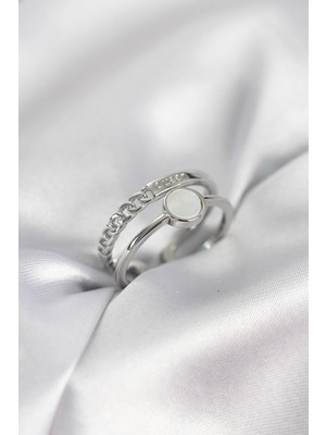 S'82 Minimal Queen Yazılı Gümüş Renk Pirinç Kadın Yüzük