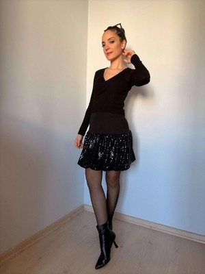 Siyah Pullu Balon Etek