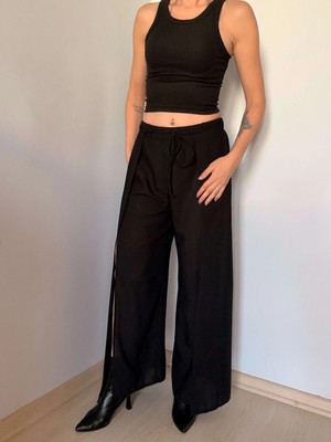 Siyah Derin Yırtmaç Detaylı Keten Pantolon