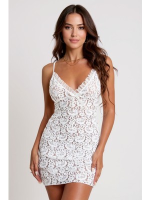 Hsc Bilişim Kadın Beyaz Fırfırlı Tül Detaylı Sırtı Çapraz ve Açık Komple Dantel Gecelik – ve Şık Tasarım