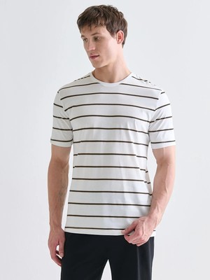 Lc Waikiki Yeni Sezon Standart Kalıp Erkek Şortlu Pijama Takımı