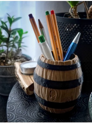 Razmo Retro Tasarım Varil Kalemlik – Rustik Masaüstü Düzenleyici Masanızda Eskitme Şıklığı ve Endüstriyel Düzen Bir Arada! Barrel Pen Holder