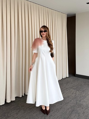 Laluvia Ekru Seyyar Broşlu Elbise - 3151