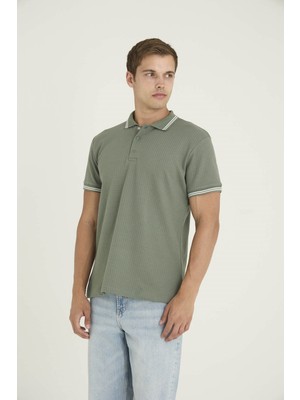 Kly Erkek Polo Yaka T-Shirt Modern Tasarım Düğmeli Yaka %80 Pamuk
