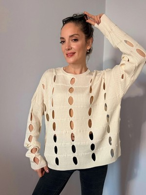 Krem Bisiklet Yaka Lazer Kesim Triko